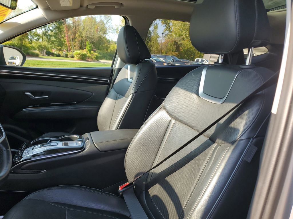 Used 2024 Hyundai Tucson Limited image 16