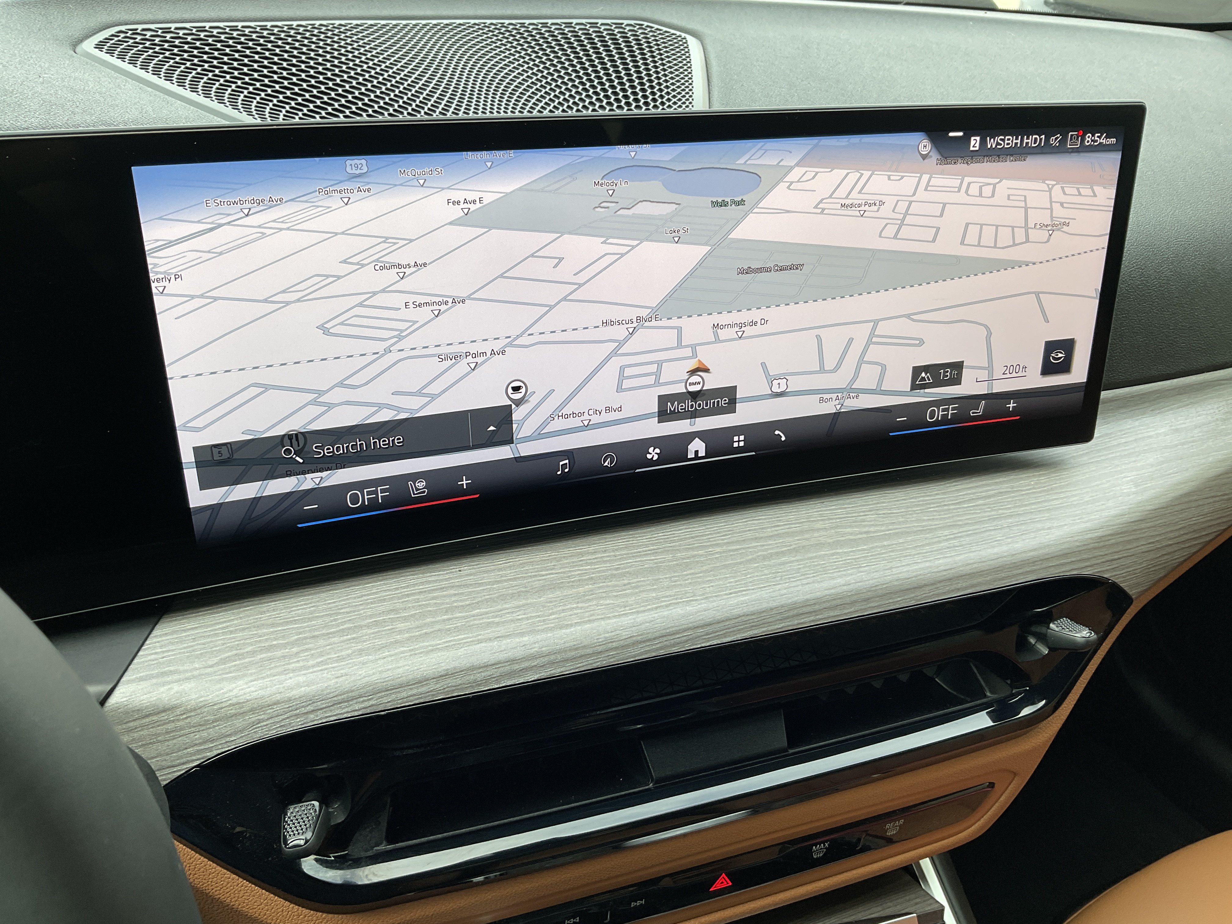 Used 2025 BMW 430i Convertible w/ Premium Package RWD image 23