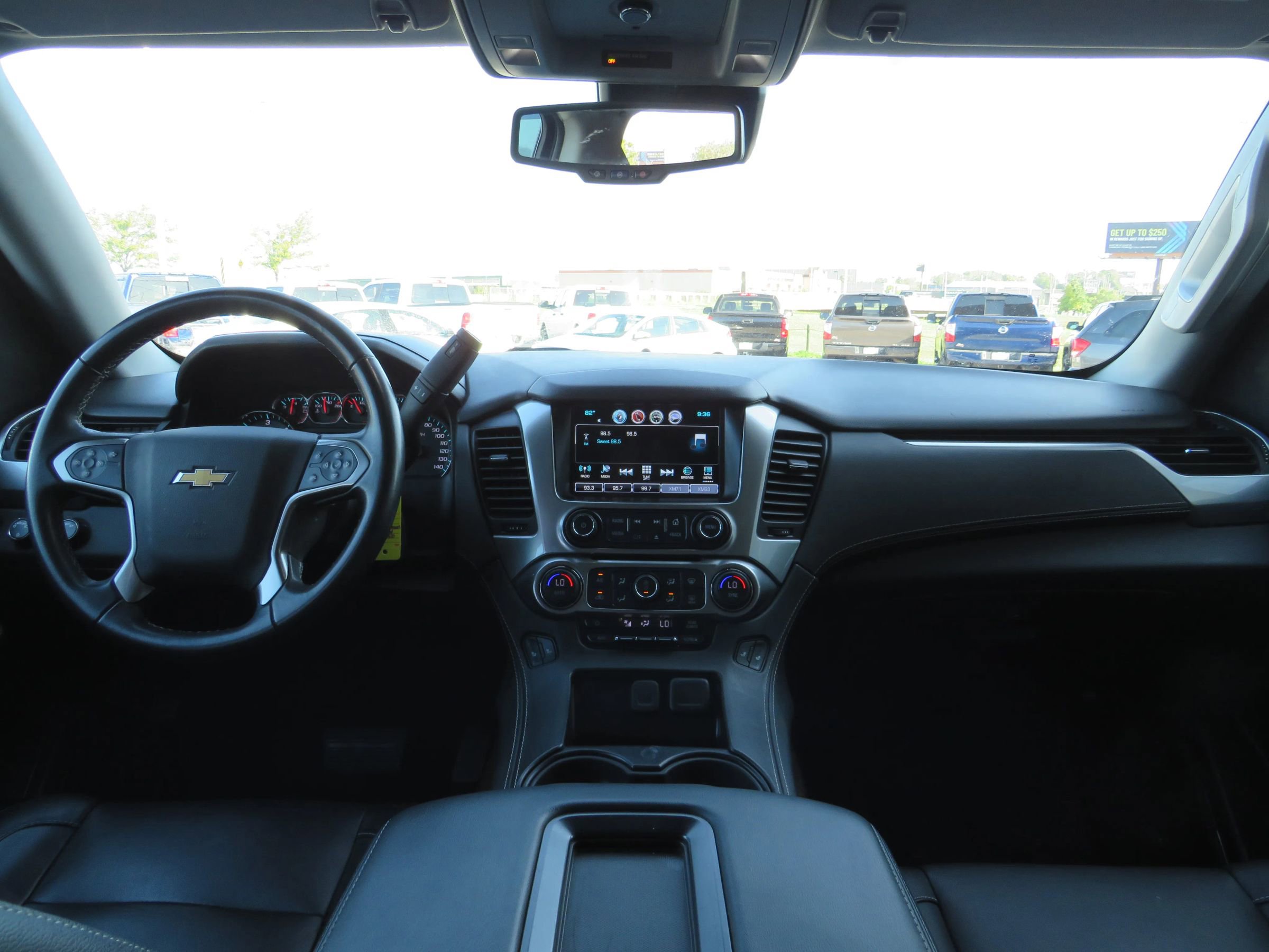 Used 2020 Chevrolet Suburban LT AWD/4WD image 11