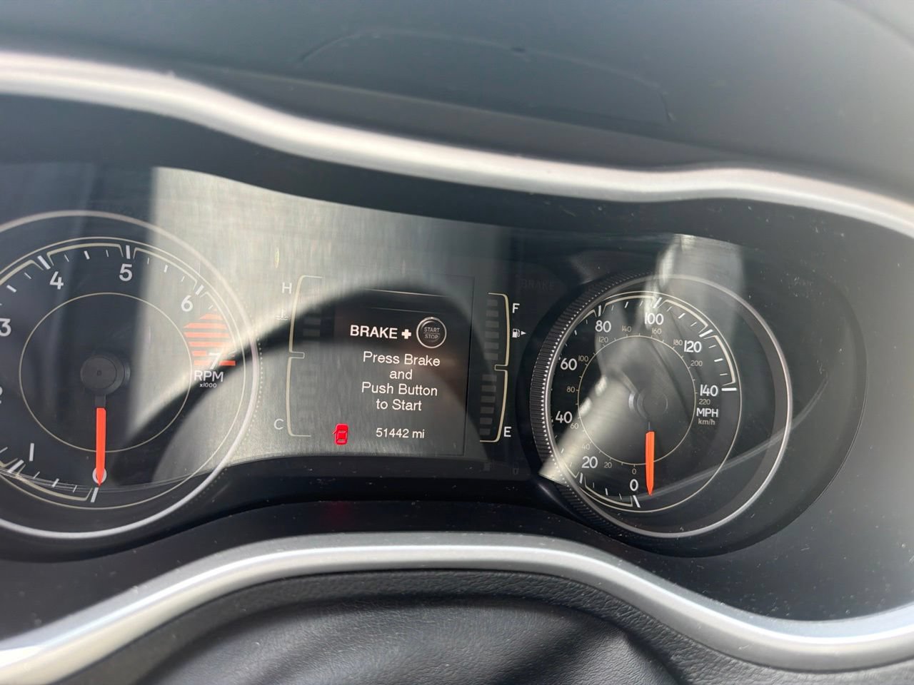 Used 2018 Jeep Cherokee Latitude Plus AWD/4WD image 18