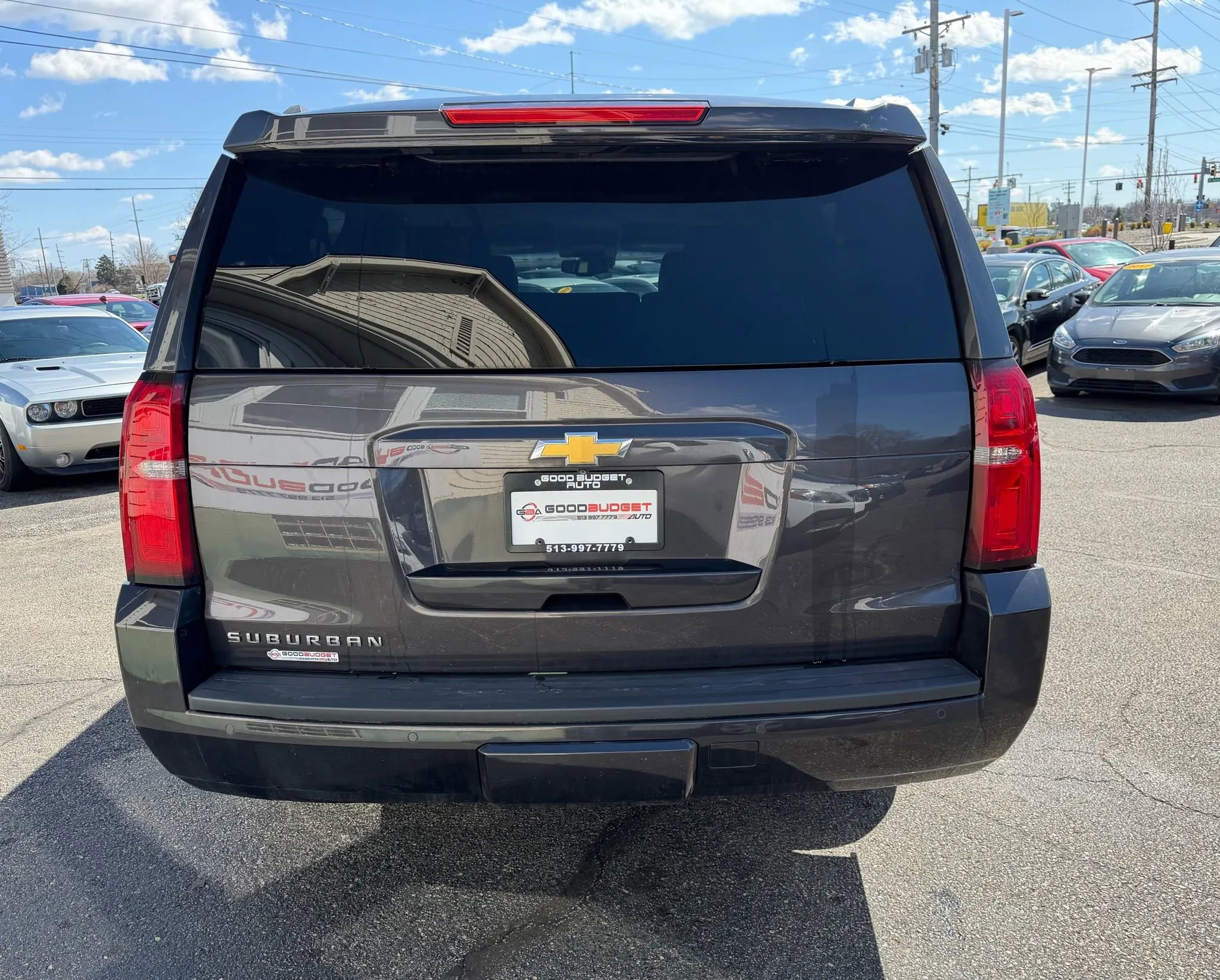 Used 2015 Chevrolet Suburban LT w/ Luxury Package AWD/4WD image 8