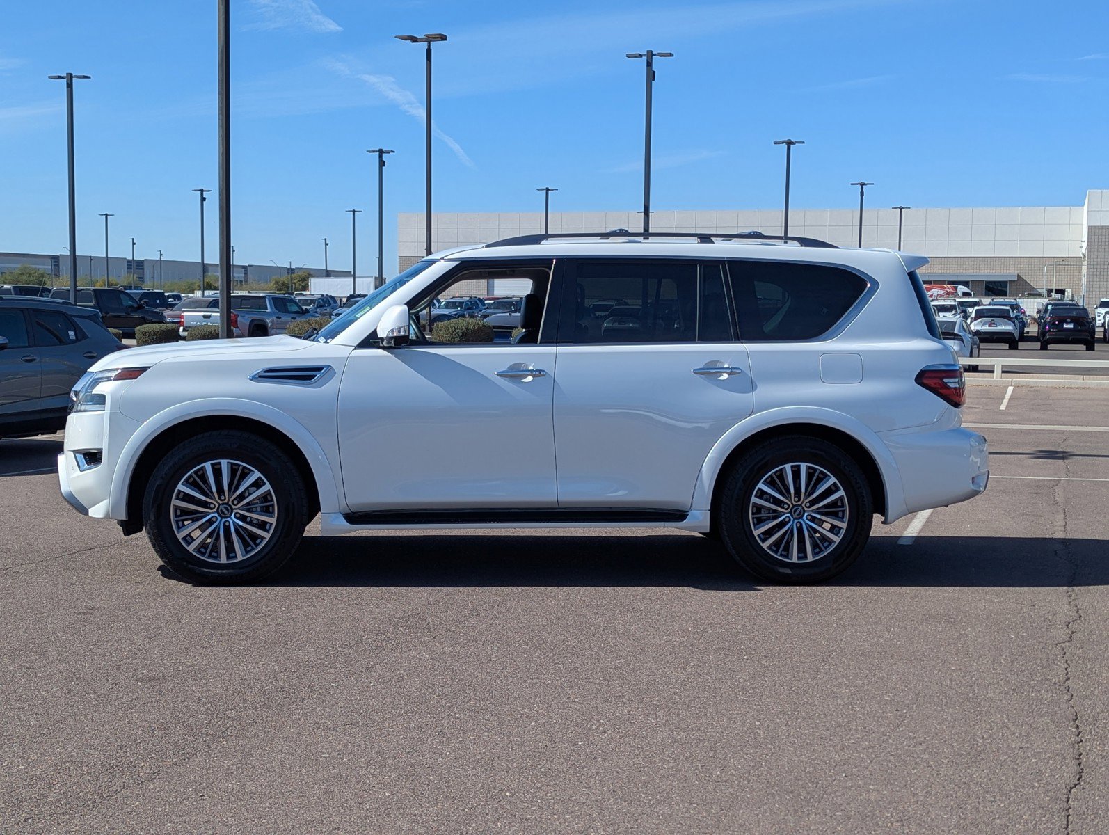 Used 2023 Nissan Armada SL w/ Cargo Package image 2