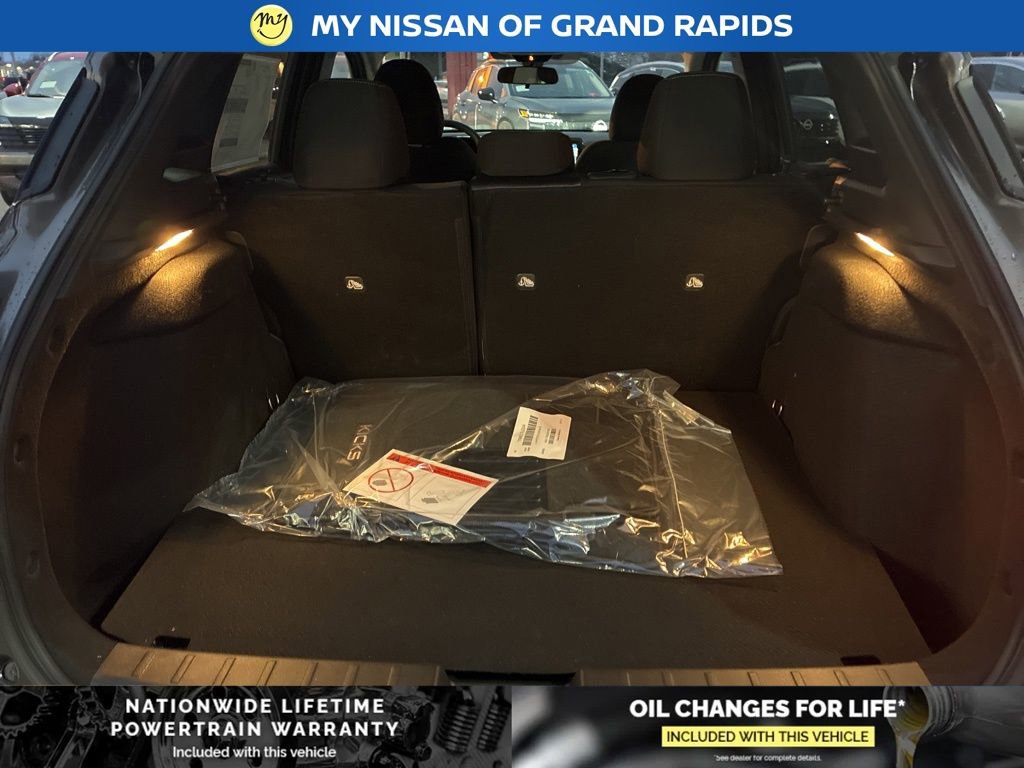 New 2026 Nissan Kicks SV w/ Cold Weather Package image 21