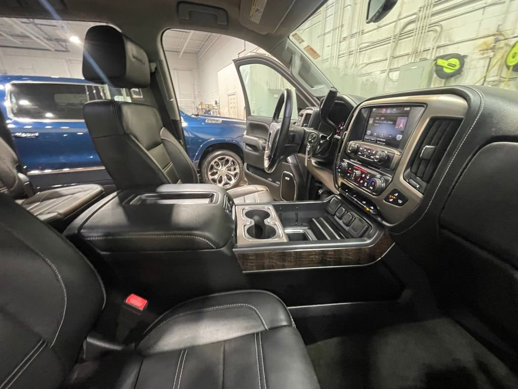 Used 2015 GMC Sierra 2500 Denali w/ Snow Plow Prep Package image 15