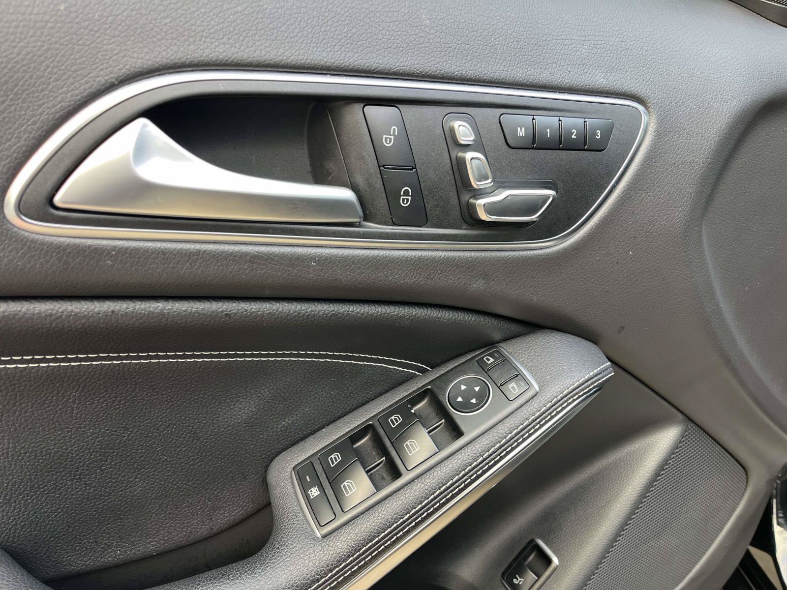 Used 2019 Mercedes-Benz GLA 250 4MATIC image 18