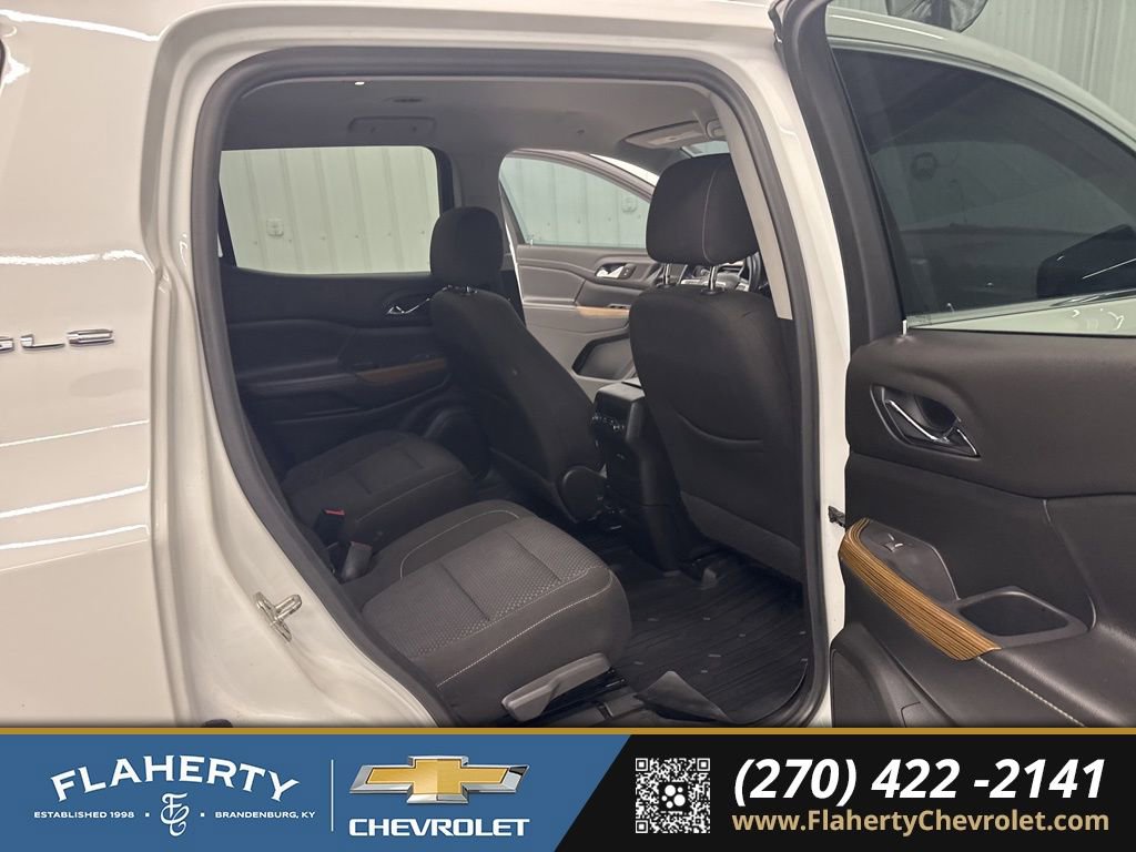 Used 2021 GMC Acadia SLE image 16