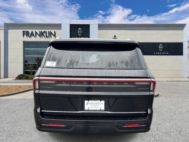 New 2027 Lincoln Navigator Premiere AWD/4WD image 6