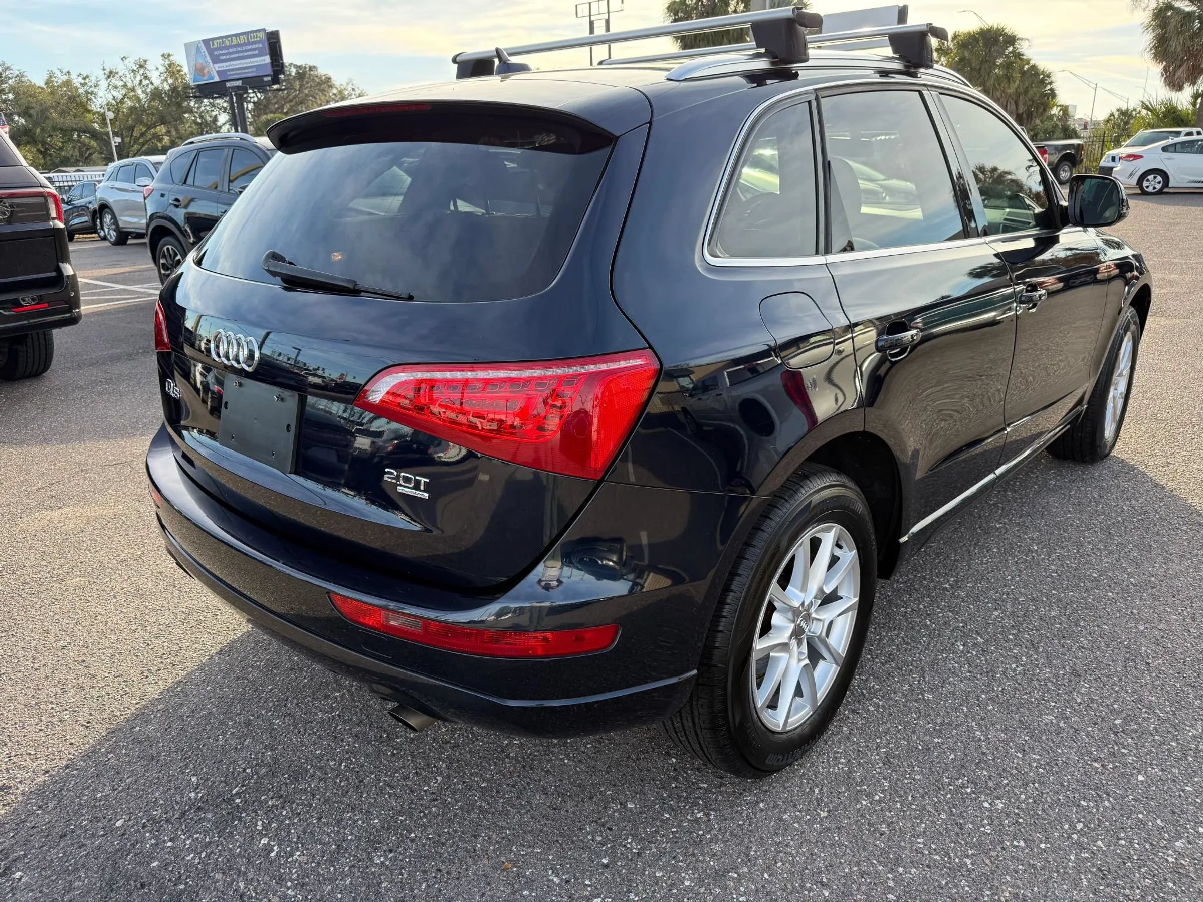 Used 2011 Audi Q5 2.0T Premium AWD/4WD image 5
