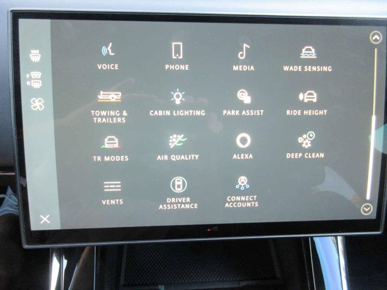 Used 2024 Land Rover Range Rover Sport SE image 67