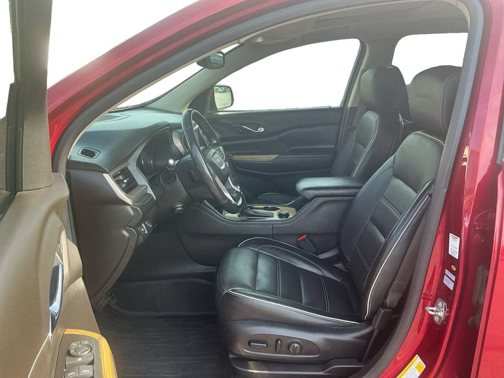 Used 2019 GMC Acadia Denali w/ Technology Package AWD/4WD image 14