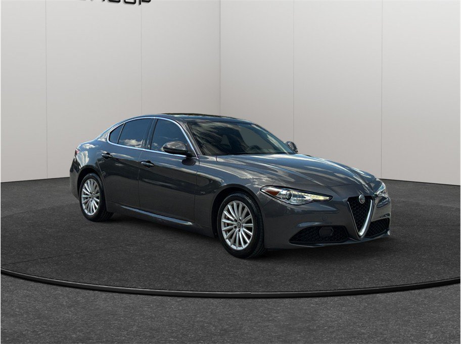 Used 2021 Alfa Romeo Giulia Sprint w/ Sun & Sound Package RWD image 1