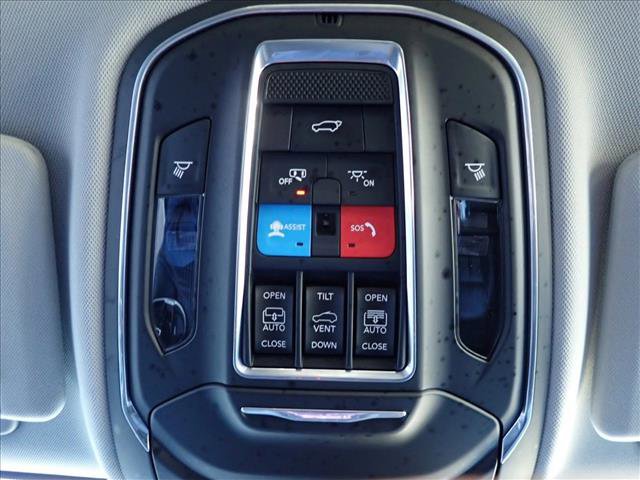 Used 2022 Jeep Grand Cherokee Limited image 26