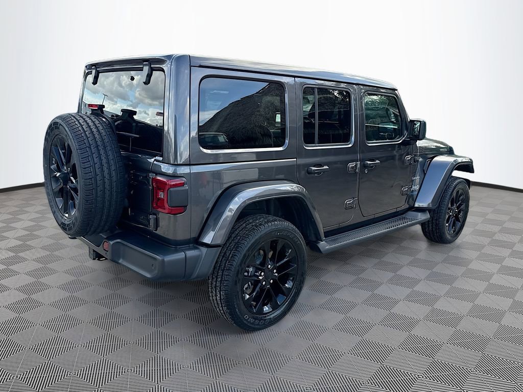 Used 2021 Jeep Wrangler Unlimited Sahara w/ Cold Weather Group image 6