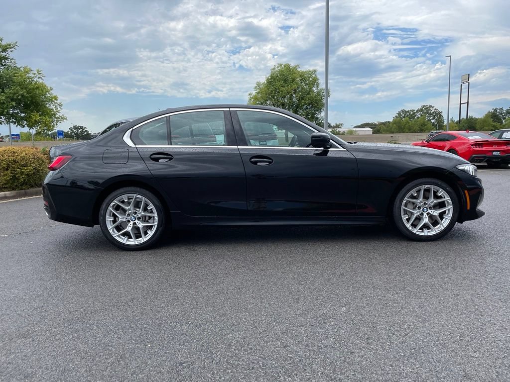 Used 2025 BMW 330i xDrive Sedan AWD/4WD image 8
