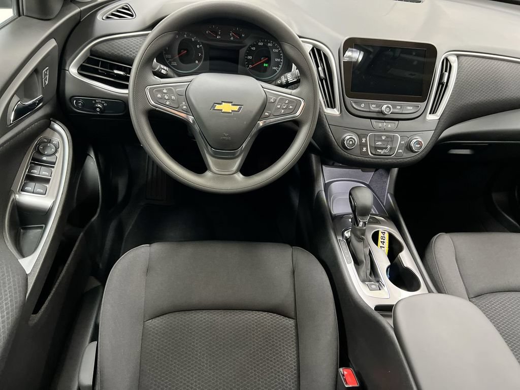 Used 2025 Chevrolet Malibu LS FWD image 19