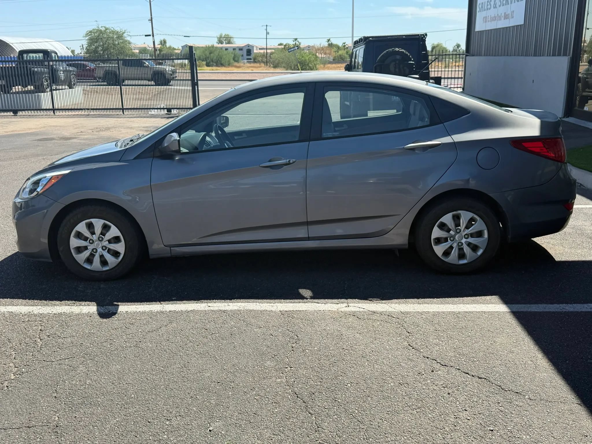 Used 2015 Hyundai Accent GLS FWD image 4