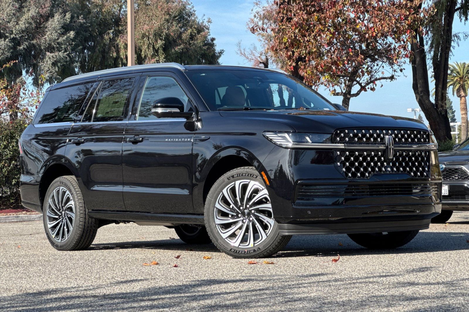 New 2025 Lincoln Navigator Black Label image 2