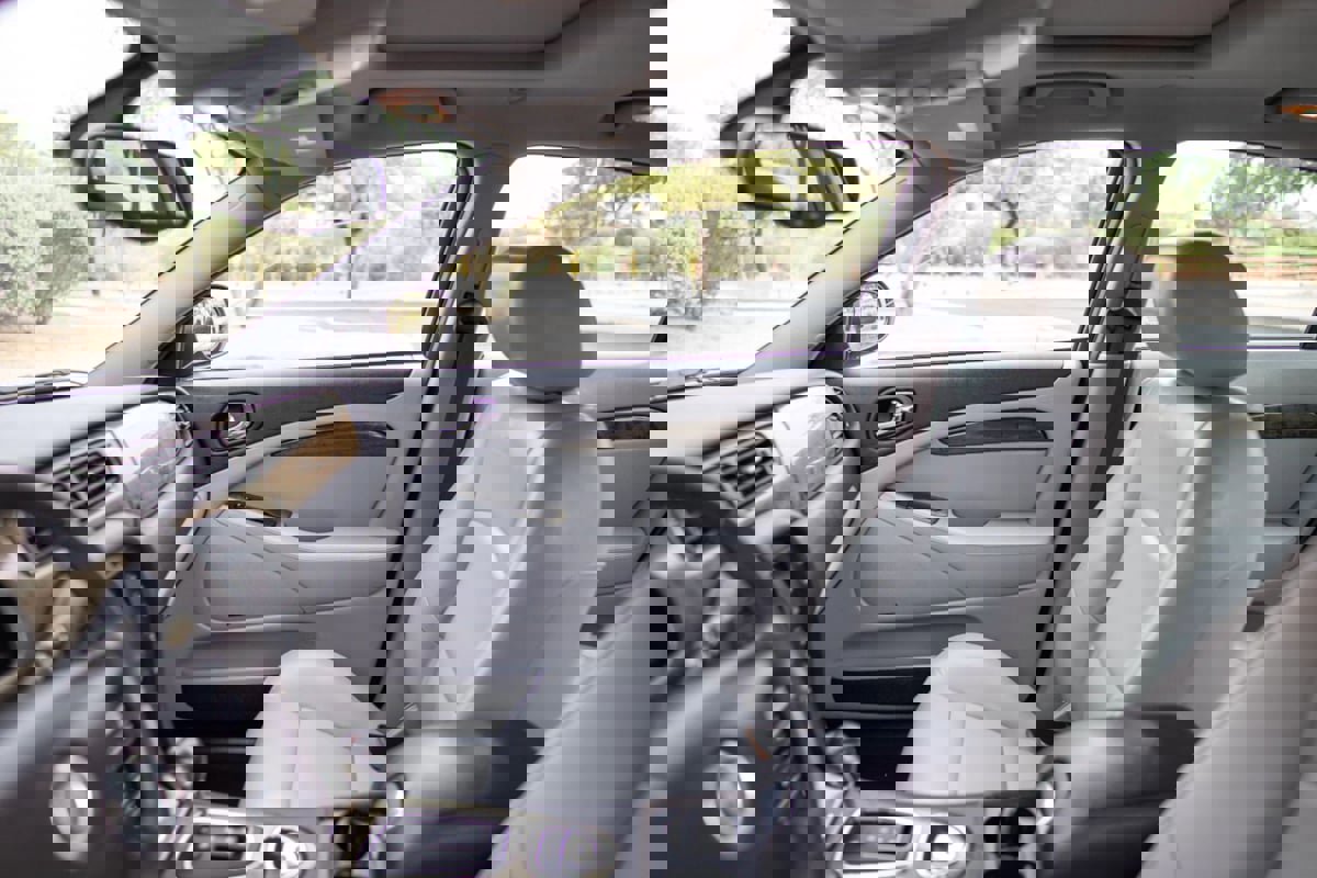 Used 2003 Jaguar S-TYPE R image 23