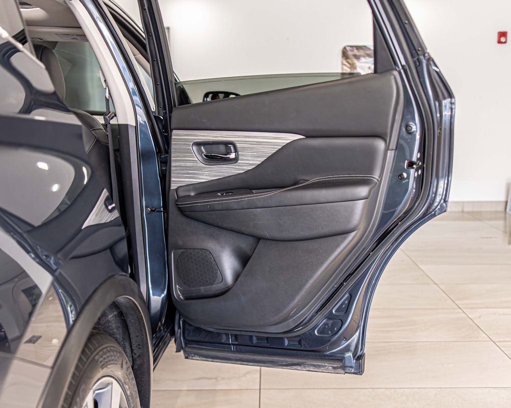Used 2015 Nissan Murano Platinum w/ Platinum Technology Package AWD/4WD image 41