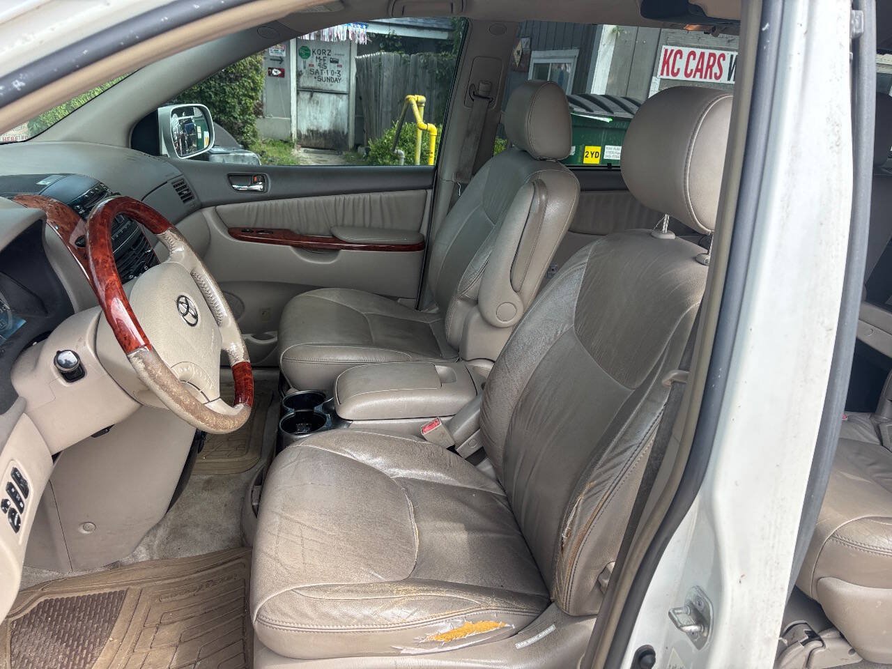 Used 2004 Toyota Sienna XLE FWD image 11