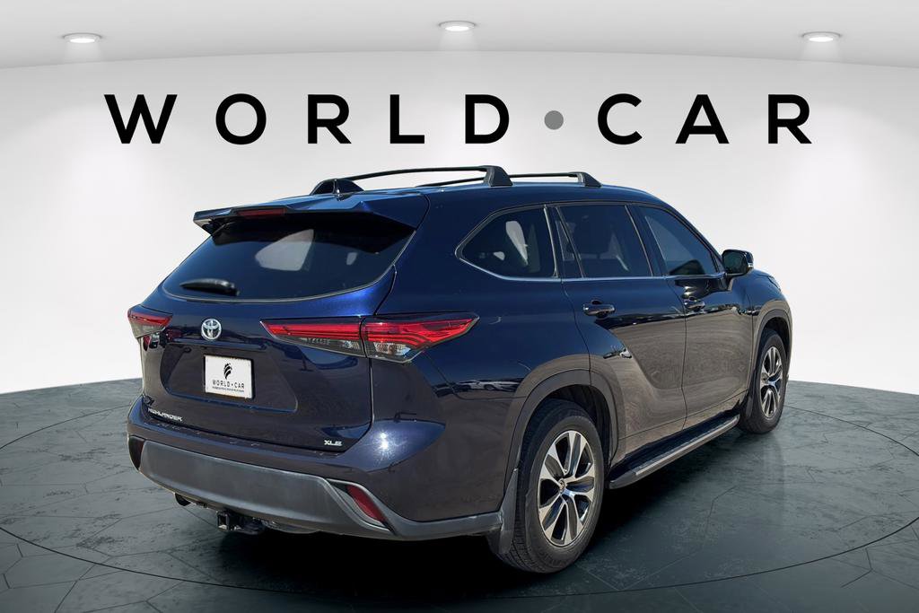 Used 2021 Toyota Highlander XLE FWD image 6