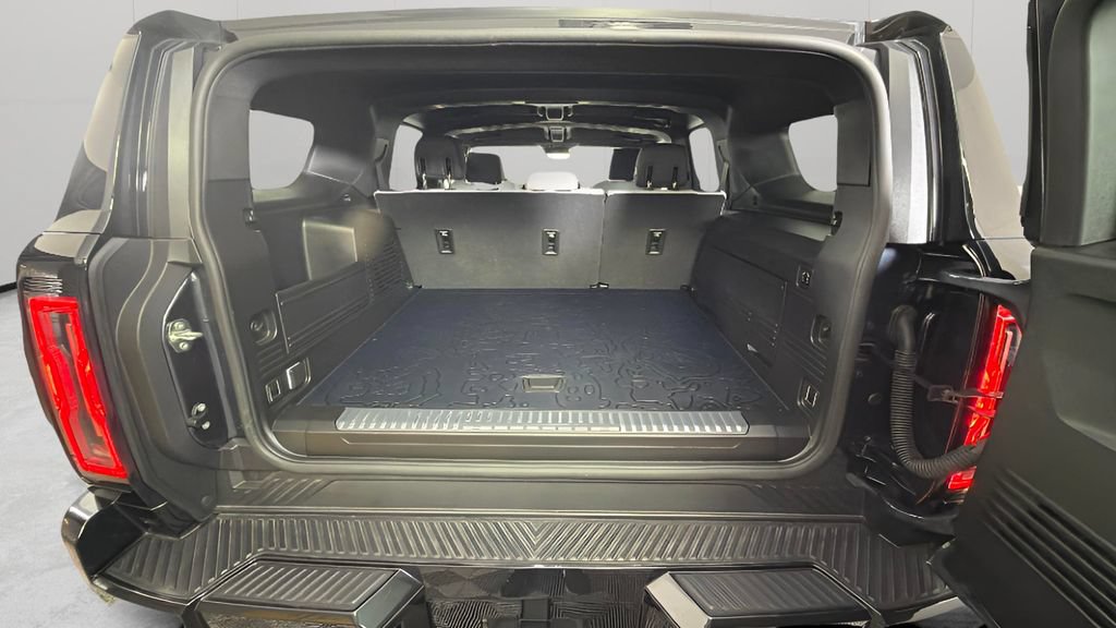 Certified 2025 GMC Hummer EV 3X AWD/4WD image 29