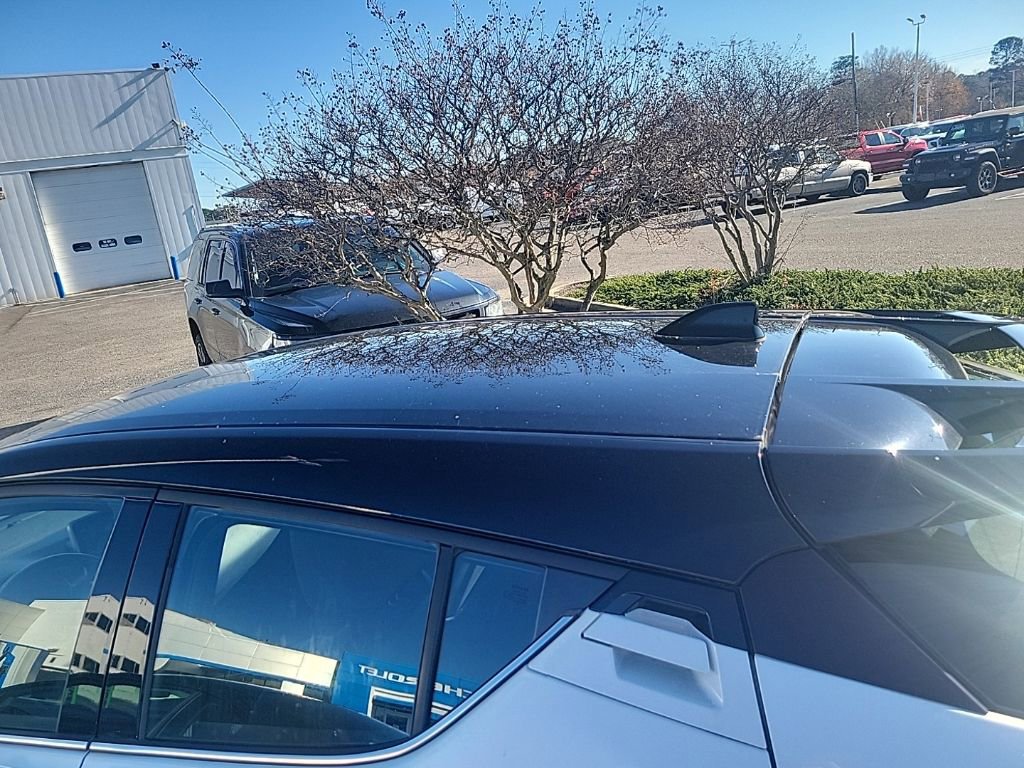 Used 2021 Toyota C-HR Limited image 16