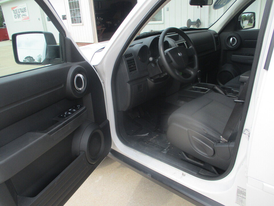 Used 2011 Dodge Nitro SE AWD/4WD image 18