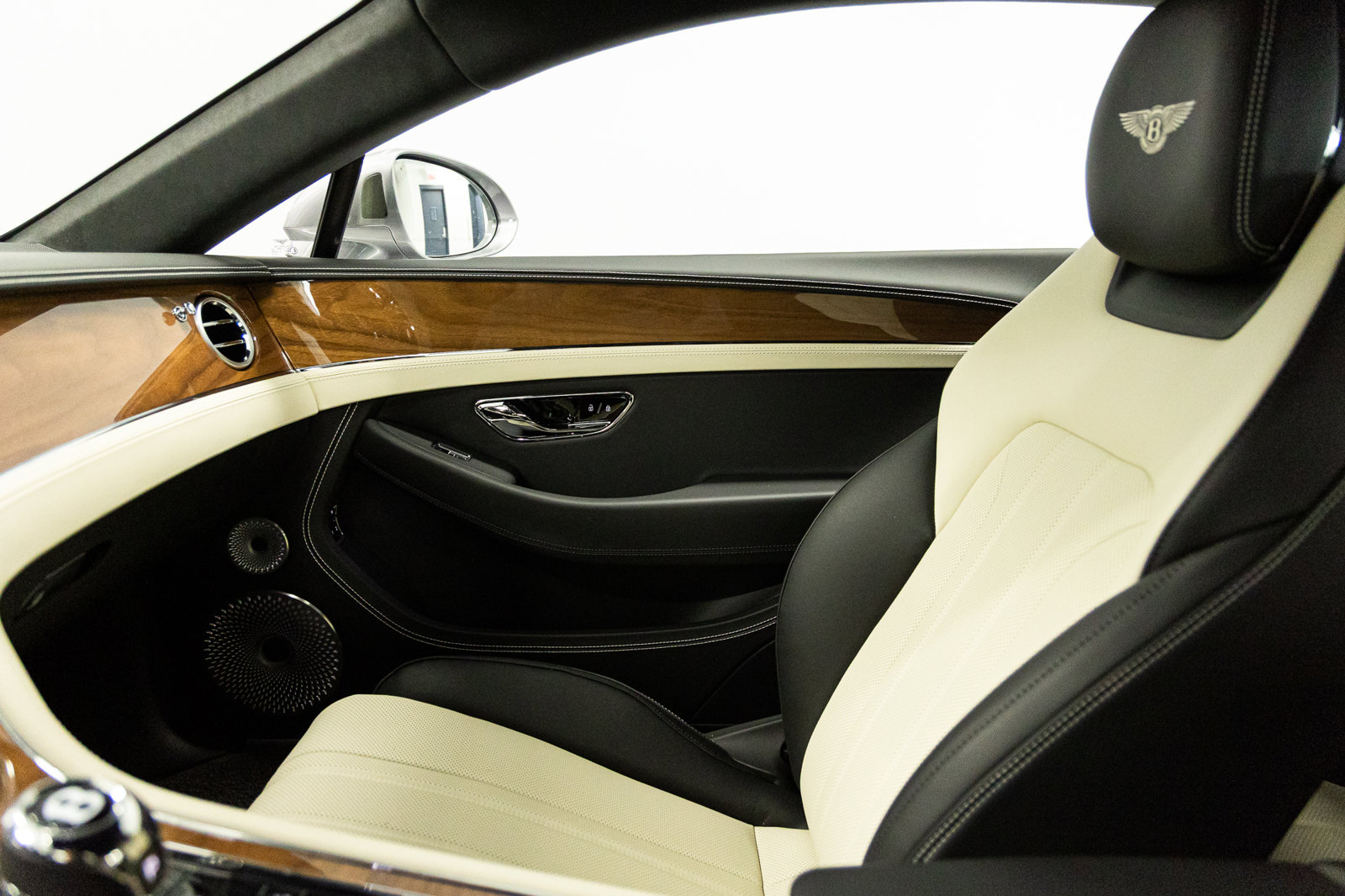 New 2026 Bentley Continental GT AWD/4WD image 38