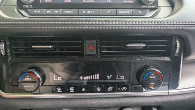Used 2021 Nissan Rogue SV AWD/4WD image 31