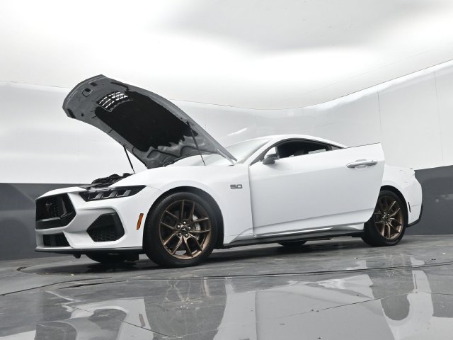 Used 2025 Ford Mustang GT Premium RWD image 69