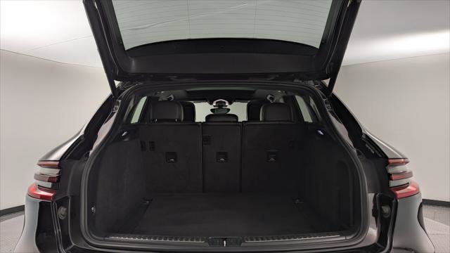 Used 2018 Porsche Macan Sport Edition image 18