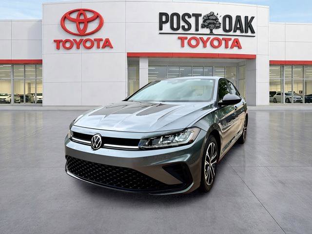 Used 2025 Volkswagen Jetta Sport image 3