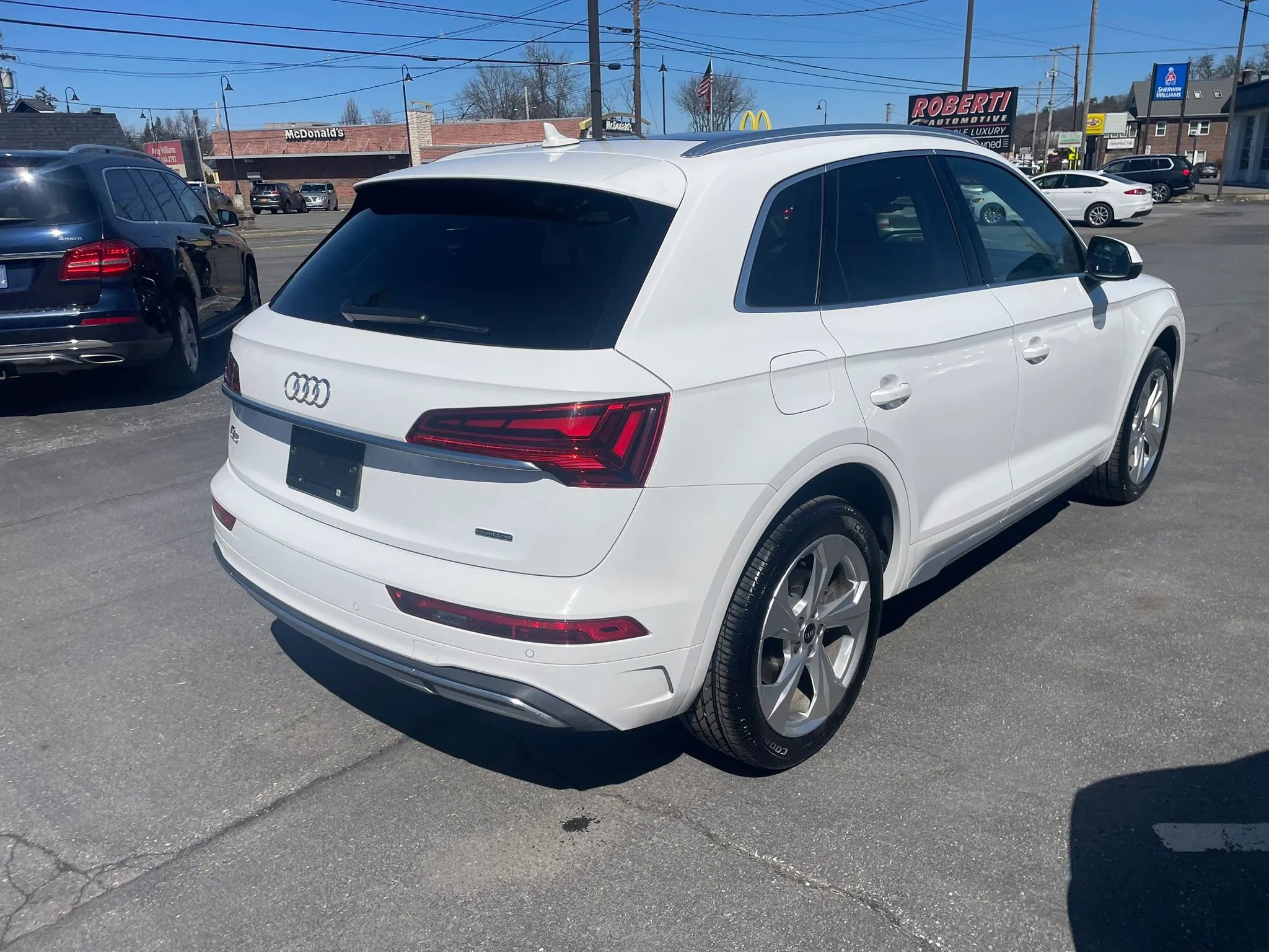 Used 2021 Audi Q5 2.0T Premium Plus w/ Premium Plus Package image 3