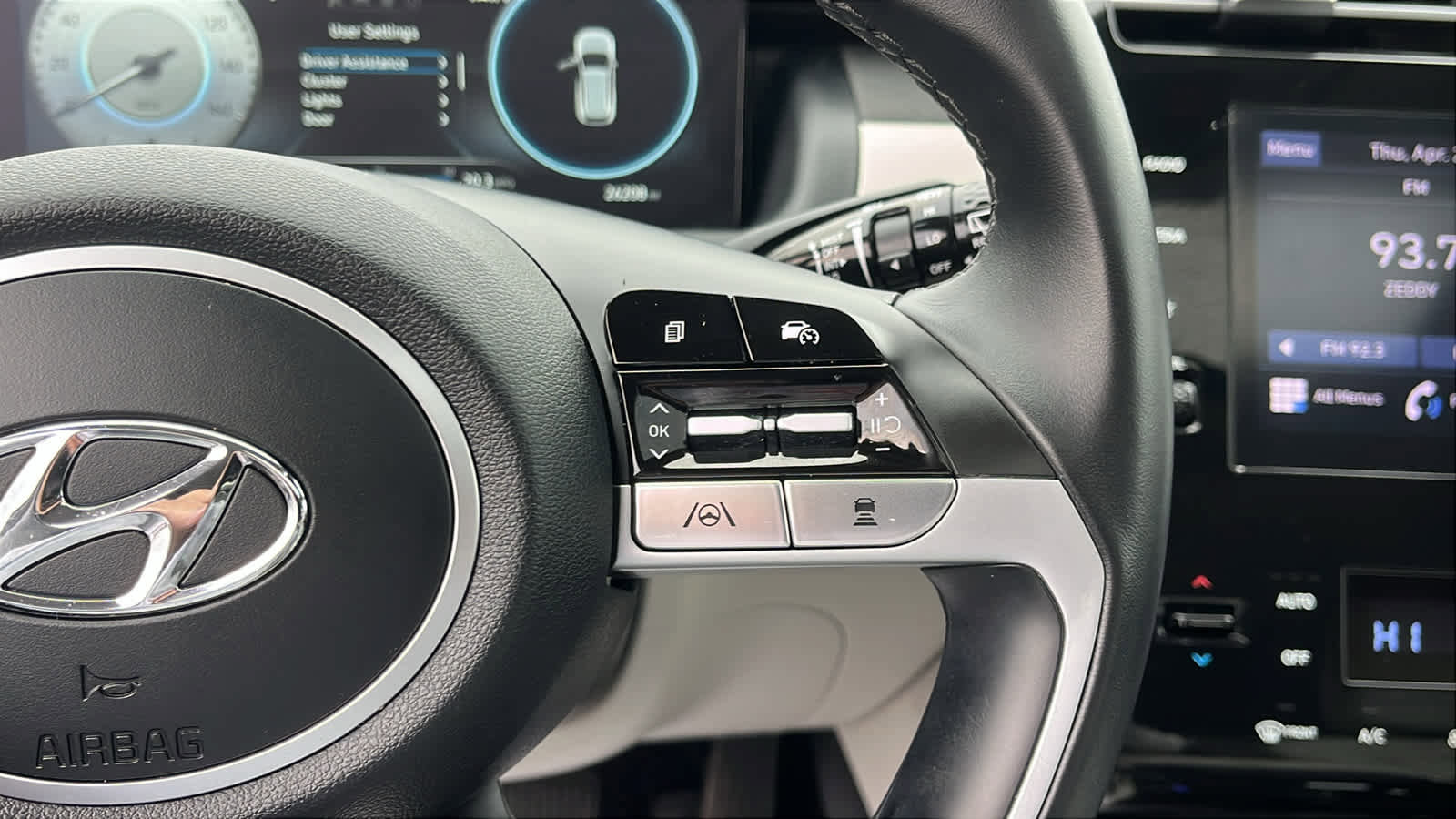 Used 2023 Hyundai Tucson SEL w/ Convenience Package image 13