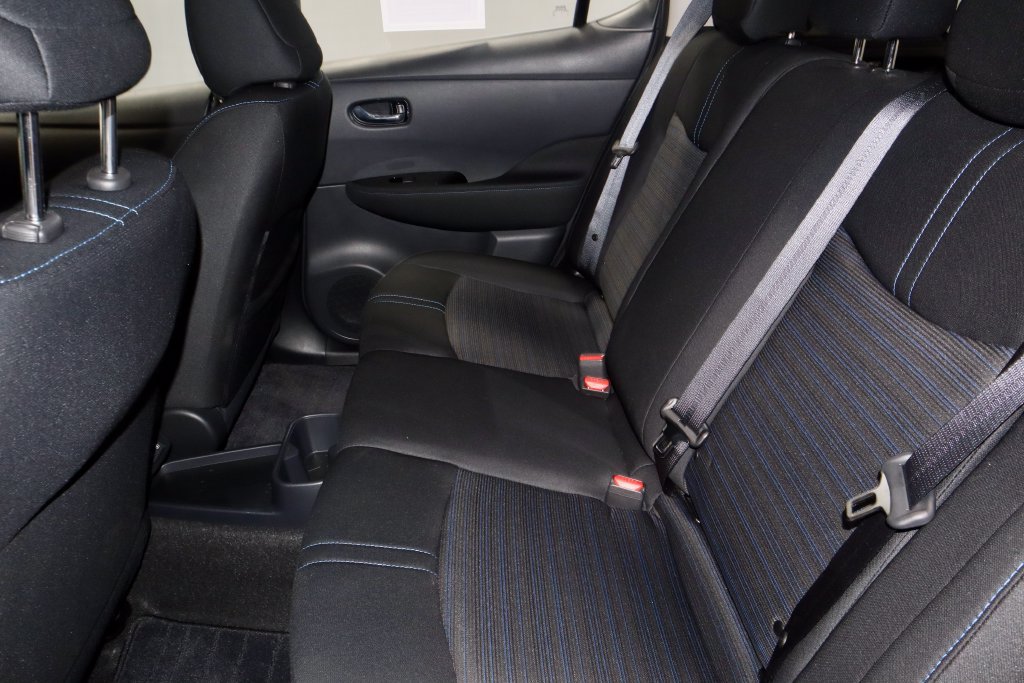 Certified 2025 Nissan Leaf SV Plus FWD image 21