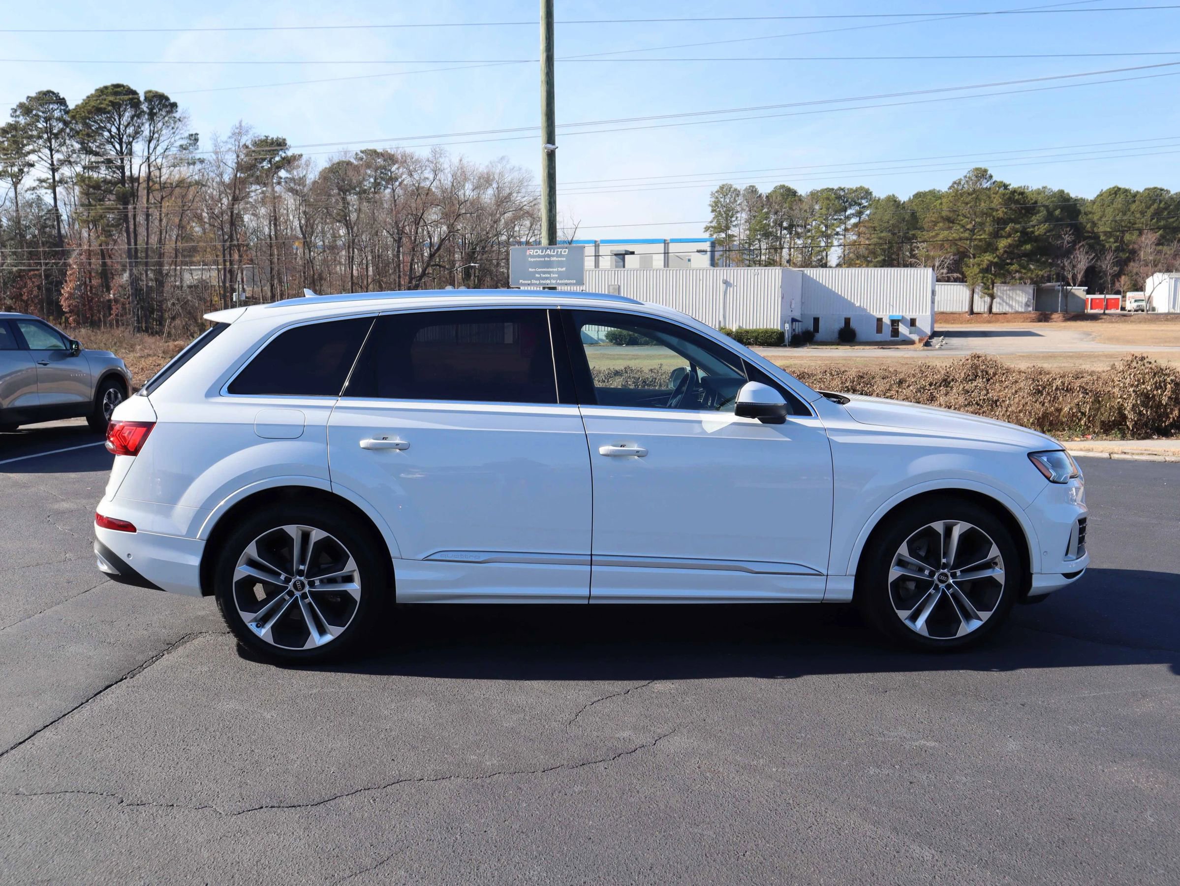 Used 2021 Audi Q7 3.0T Prestige image 16