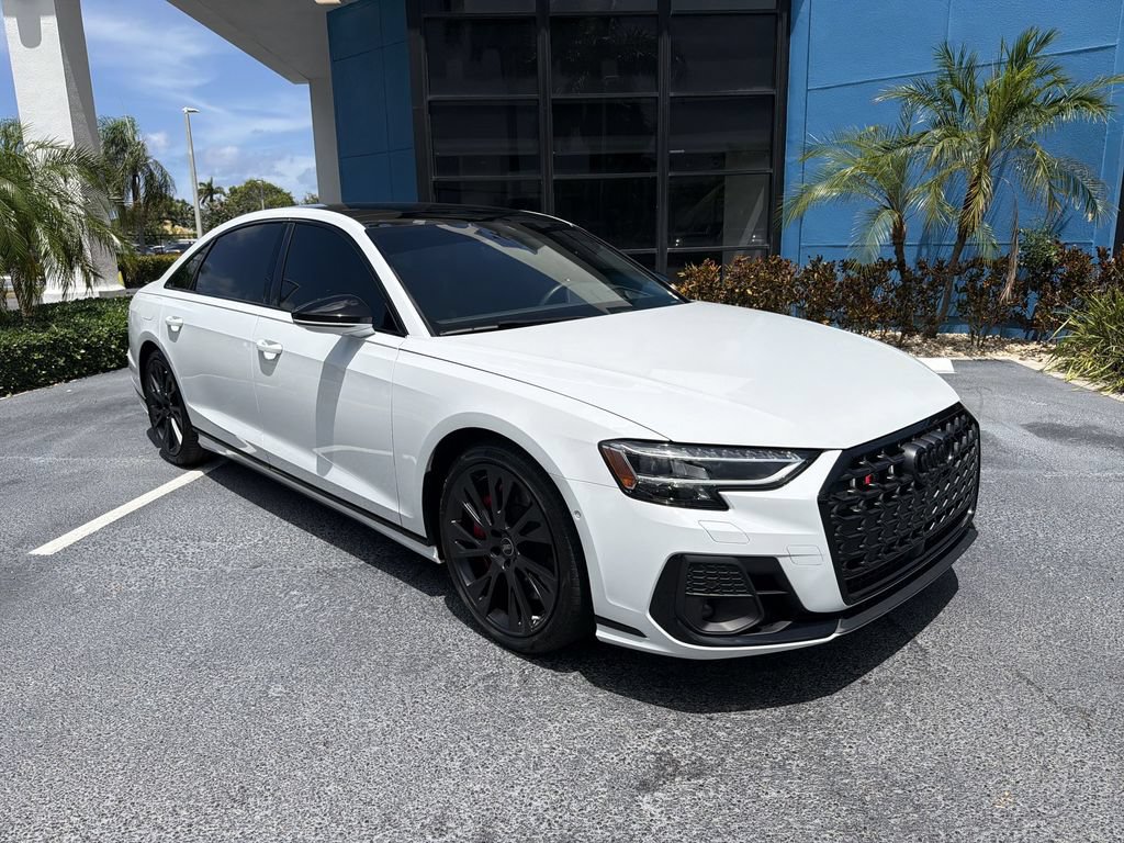 Used 2025 Audi S8 w/ Executive Package AWD/4WD image 2