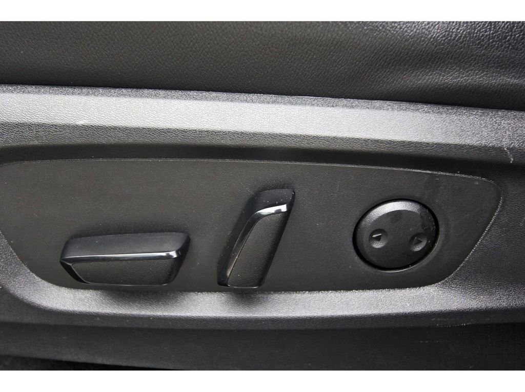 Used 2023 Nissan Pathfinder SL FWD image 28