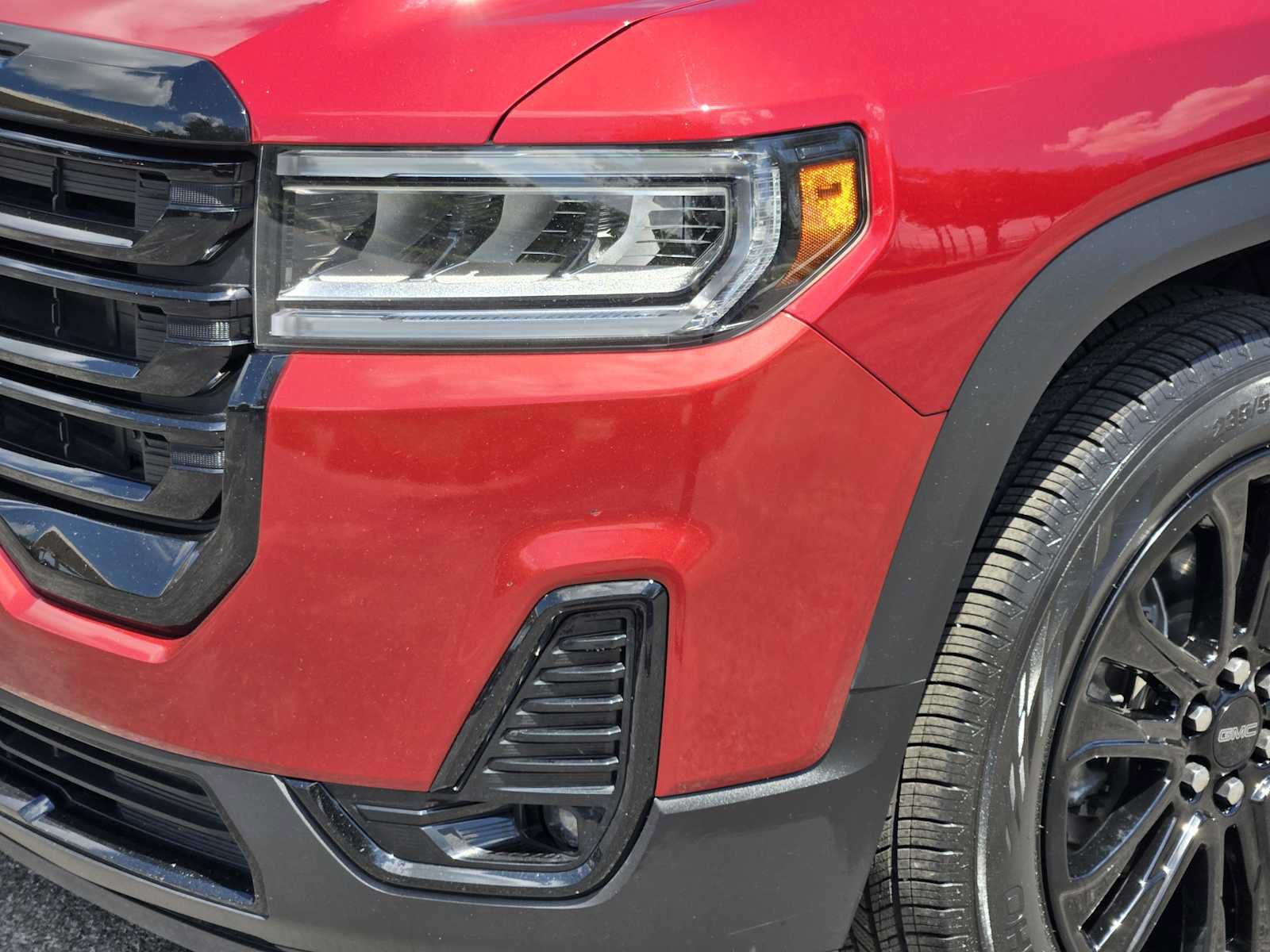 Certified 2023 GMC Acadia SLT w/ Elevation Edition FWD image 9