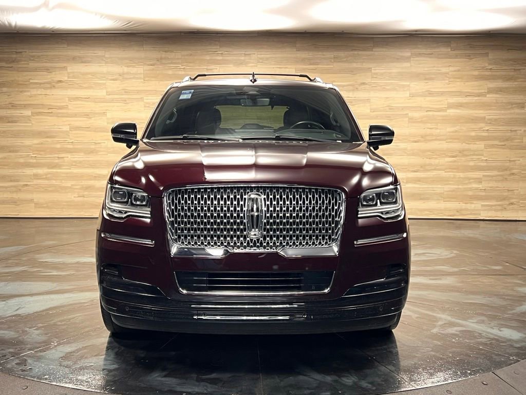 Used 2023 Lincoln Navigator Reserve AWD/4WD image 7