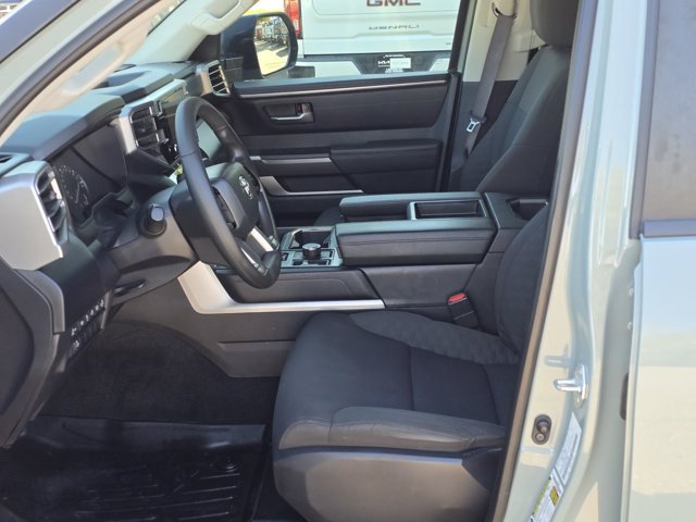Used 2024 Toyota Tundra SR5 w/ SR5 Convenience Package AWD/4WD image 15