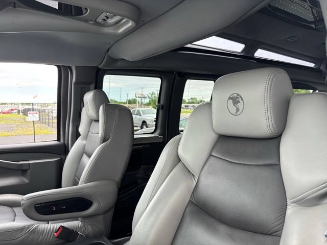 Used 2020 GMC Savana 2500 Extended w/ Enhanced Convenience Package RWD image 18
