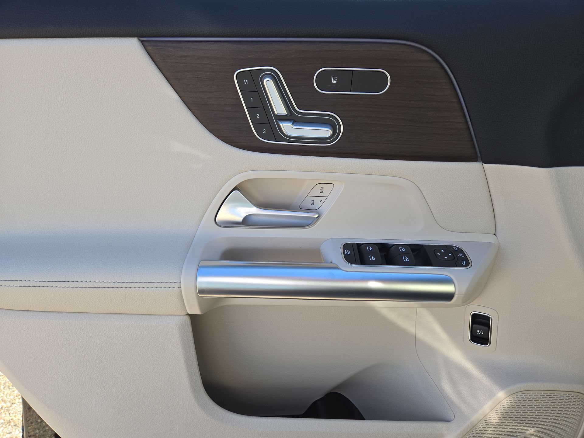 New 2026 Mercedes-Benz GLA 250 4MATIC image 15