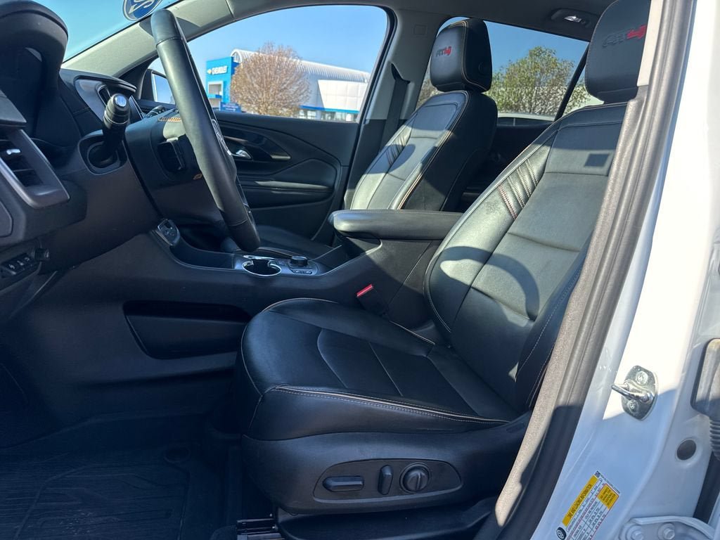 Used 2024 GMC Terrain AT4 w/ Infotainment Package II AWD/4WD image 16