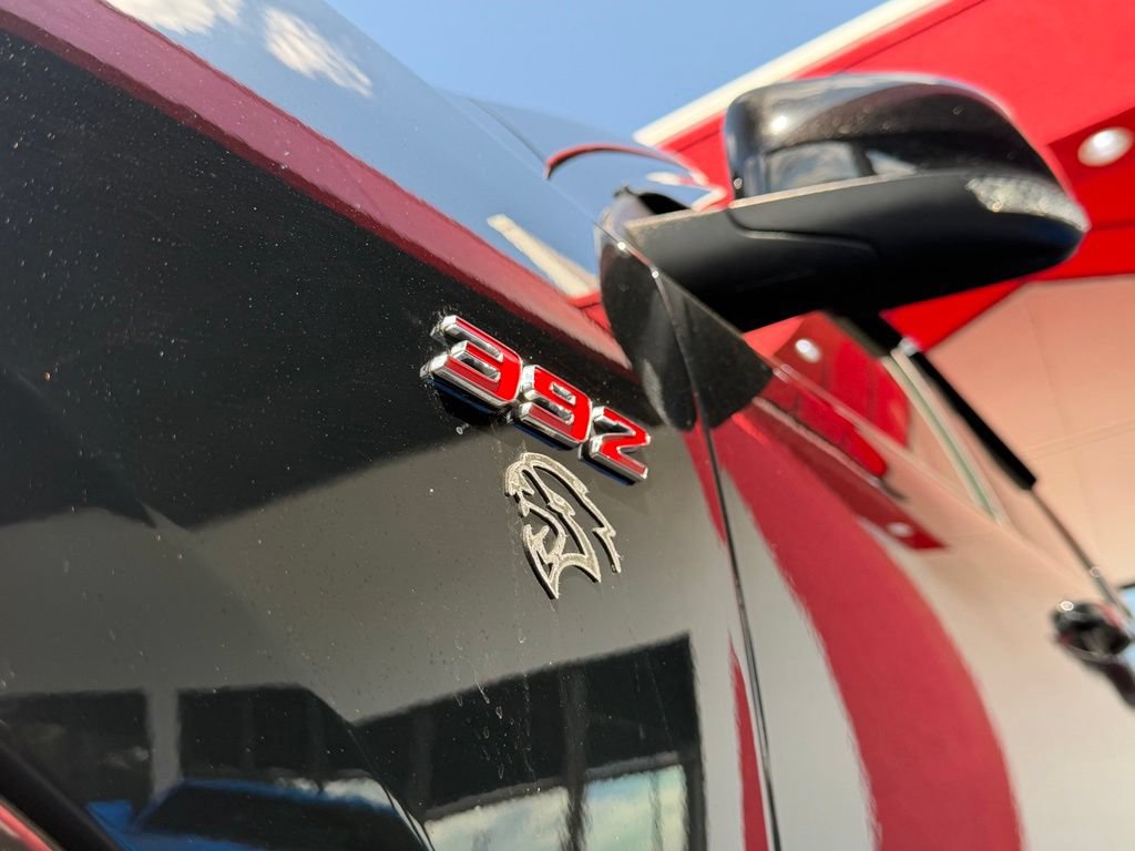 Used 2022 Dodge Durango SRT w/ Technology Group AWD/4WD image 7