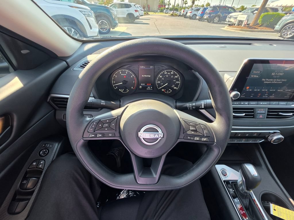 Certified 2025 Nissan Altima 2.5 S FWD image 16