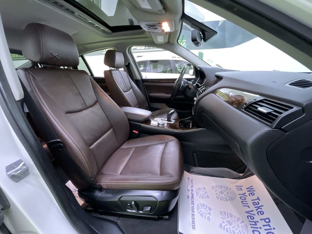Used 2017 BMW X4 xDrive28i image 29