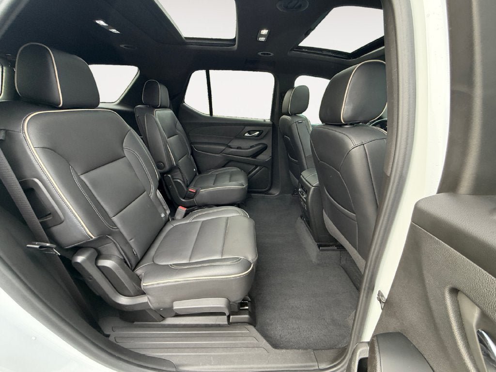 Certified 2023 Chevrolet Traverse Premier w/ Redline Edition AWD/4WD image 24