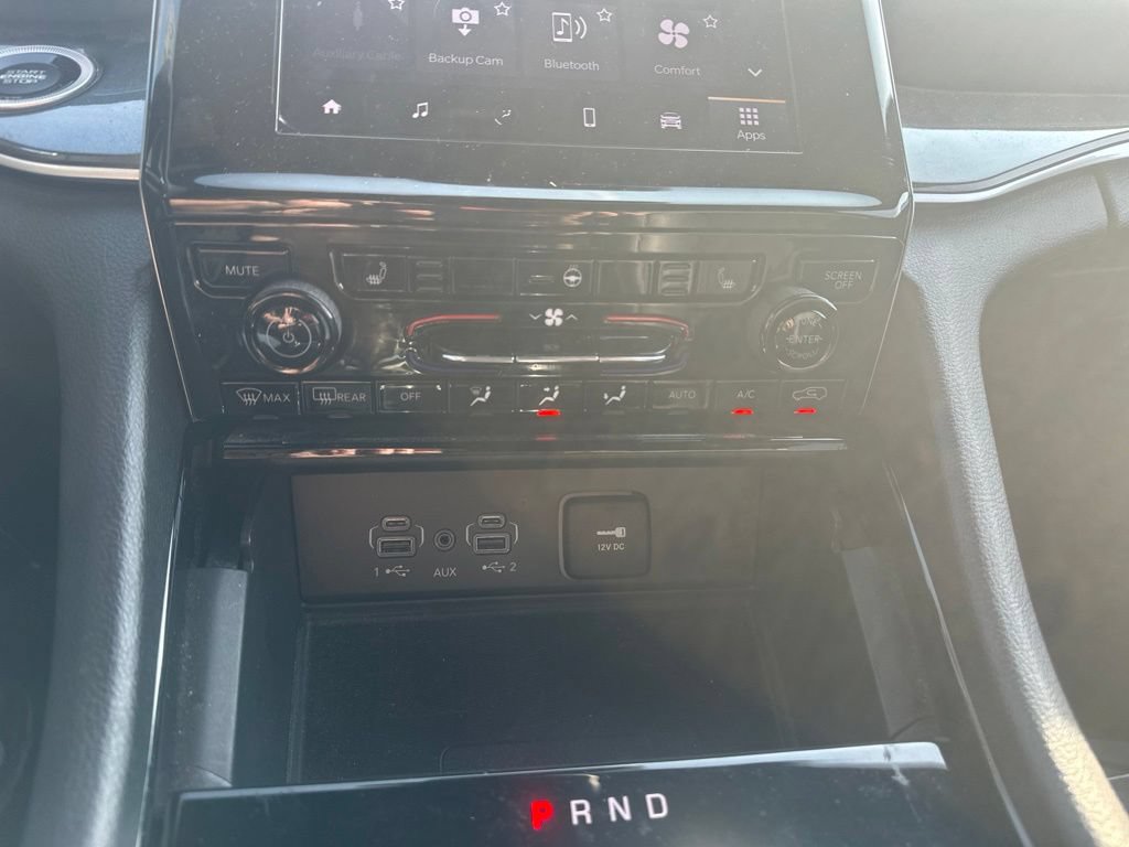 Used 2023 Jeep Grand Cherokee Altitude AWD/4WD image 18